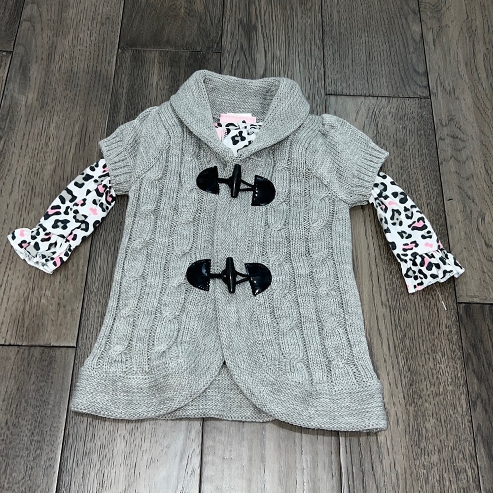 Little lass weaved cardigan sweater w/ matching cheetah print longsleeve shirt